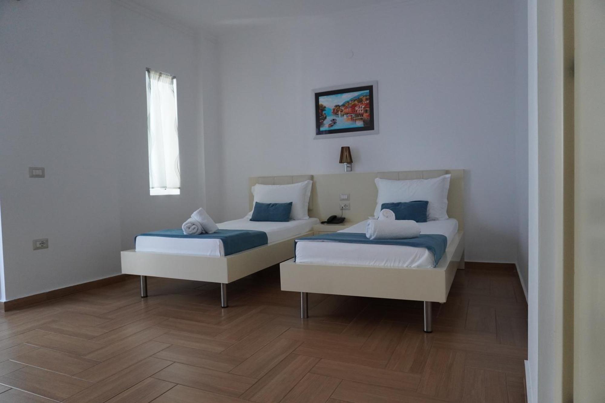 Hotel Agel Saranda Extérieur photo