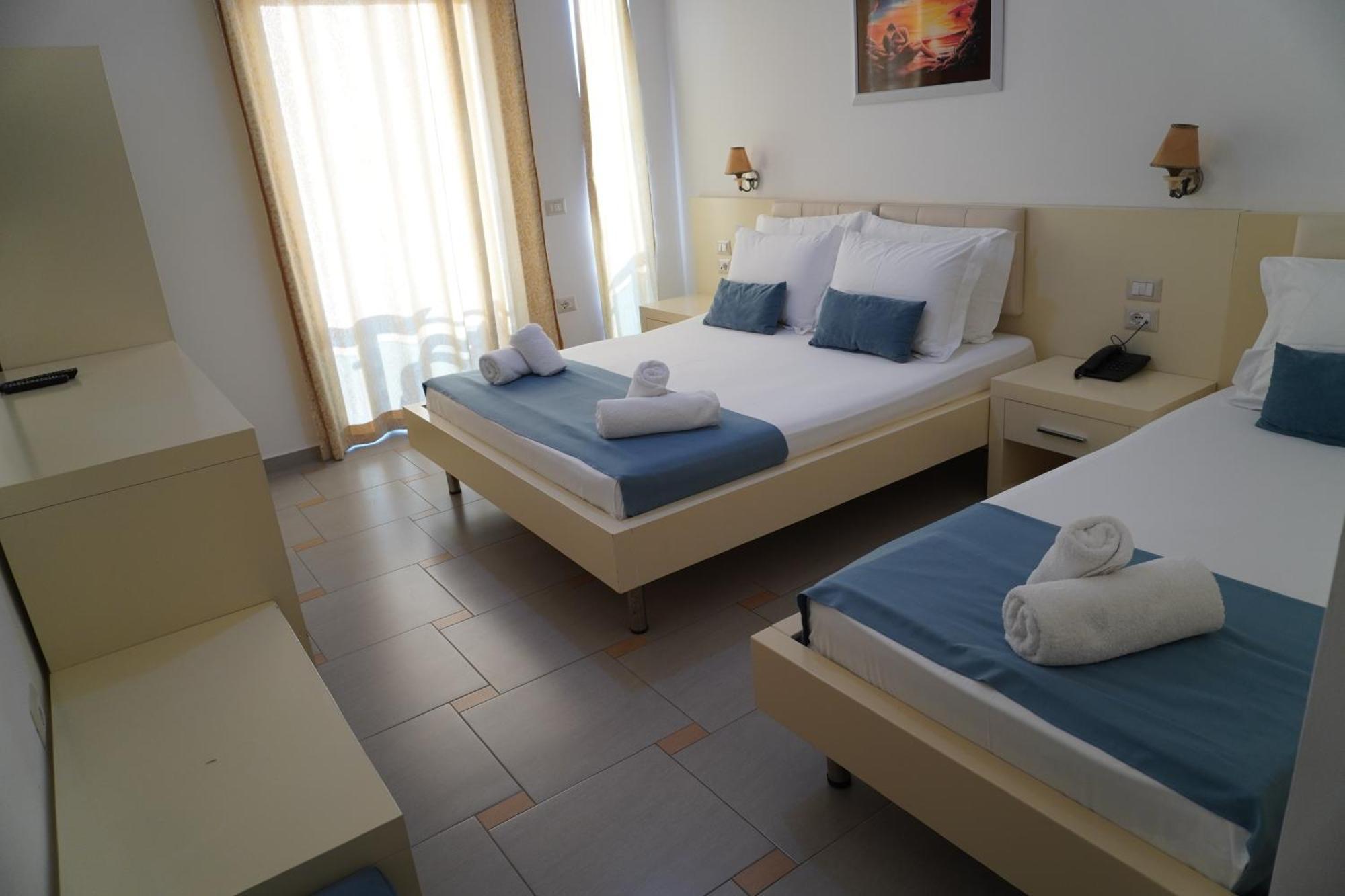 Hotel Agel Saranda Extérieur photo